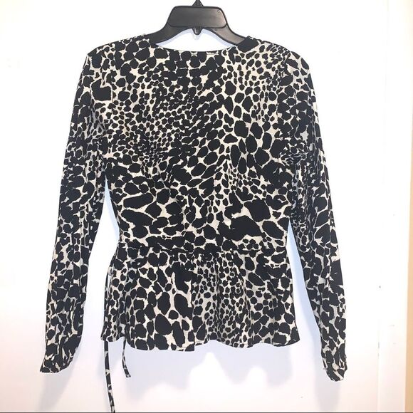 NWT leopard print WHO WHAT WEAR lightweight wrap/side tie blouse, Sz S NEW!🏷 - Picture 12 of 16